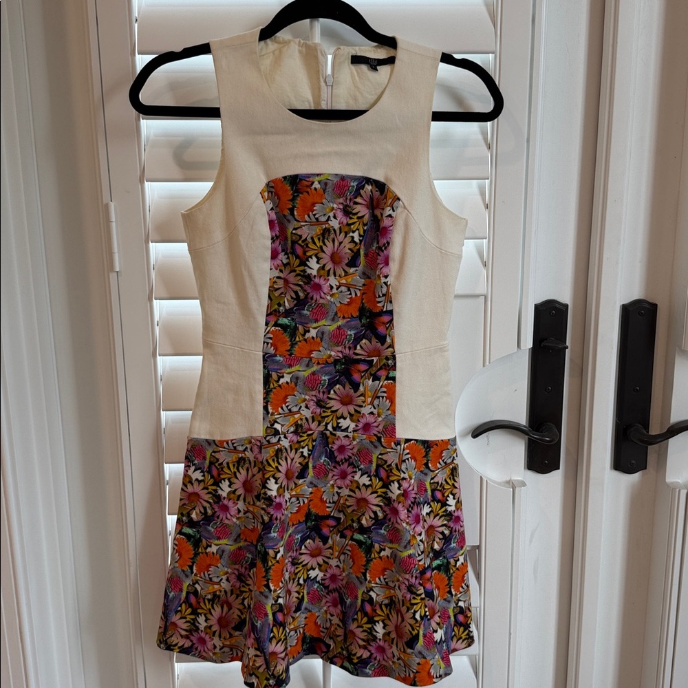 Vibrant Floral tibi Dress with Cream Accents. Size 2